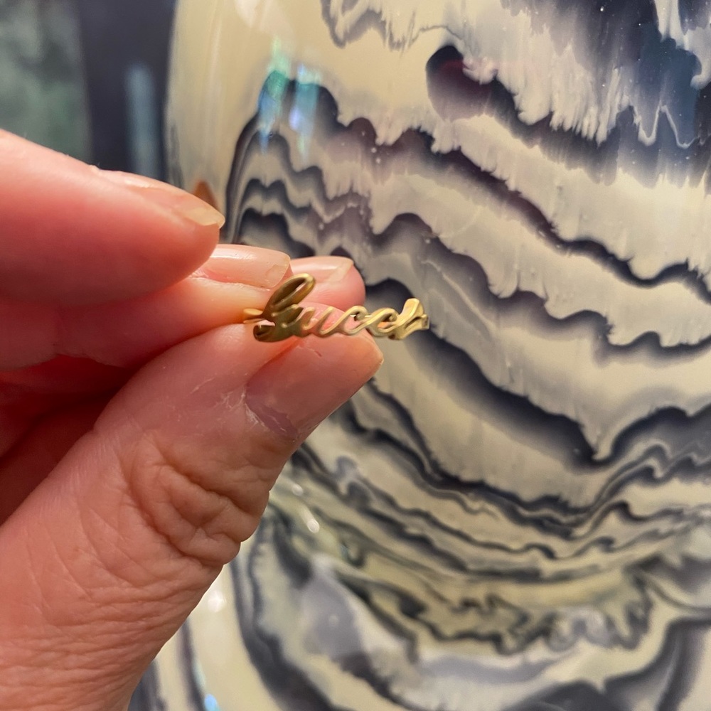 Gucci ring